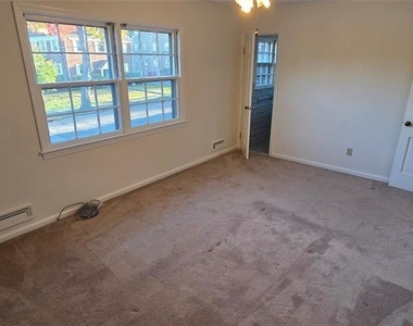 245 Hillside - Photo Thumbnail 14
