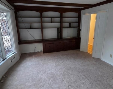 245 Hillside - Photo Thumbnail 22