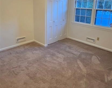 245 Hillside - Photo Thumbnail 20