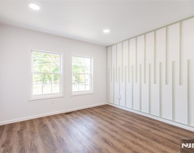 1150 Grove - Photo Thumbnail 19