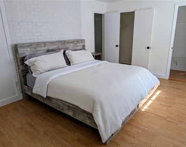 7645 Abonado Road - Photo Thumbnail 10