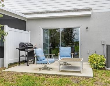 15067 Ginetti Street - Photo Thumbnail 15