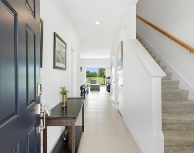 15067 Ginetti Street - Photo Thumbnail 2