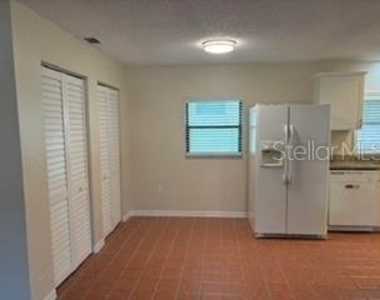 507 S Jasmine Avenue - Photo Thumbnail 4
