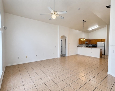 4795 Cumbrian Lakes Drive - Photo Thumbnail 3