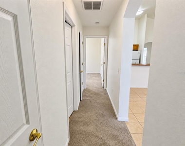 4795 Cumbrian Lakes Drive - Photo Thumbnail 22