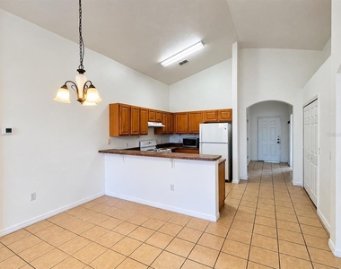 4795 Cumbrian Lakes Drive - Photo Thumbnail 11