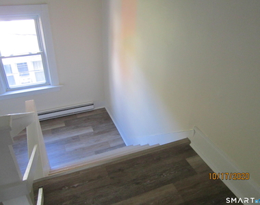 1085 Broad Street - Photo Thumbnail 9