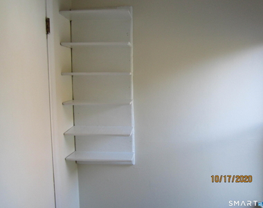 1085 Broad Street - Photo Thumbnail 8