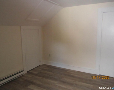 1085 Broad Street - Photo Thumbnail 6