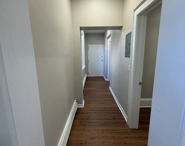 30 Woodbury Avenue - Photo Thumbnail 9