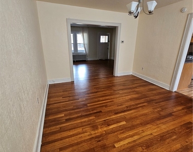 2332 Sherbrook - Photo Thumbnail 6