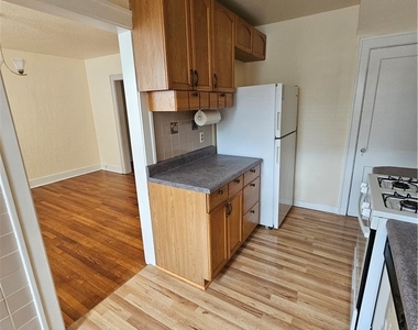 2332 Sherbrook - Photo Thumbnail 10
