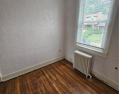 2332 Sherbrook - Photo Thumbnail 33