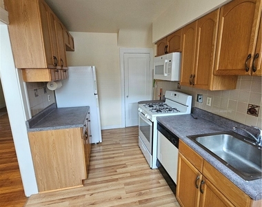2332 Sherbrook - Photo Thumbnail 9