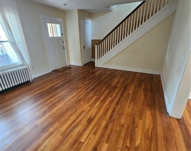 2332 Sherbrook - Photo Thumbnail 3