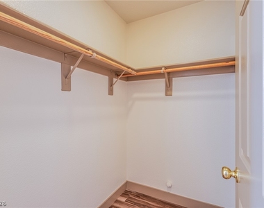 480 Salzburg Avenue - Photo Thumbnail 16