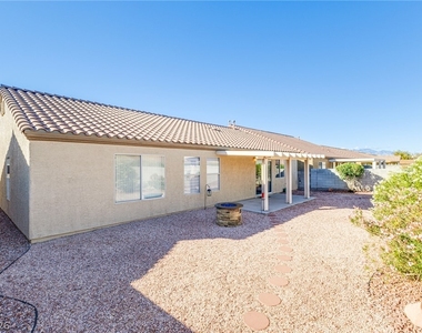 480 Salzburg Avenue - Photo Thumbnail 5