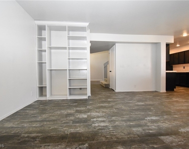 5016 Camino Del Santo Parkway - Photo Thumbnail 12