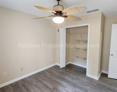 3854 Pleasant Oaks Drive - Photo Thumbnail 14
