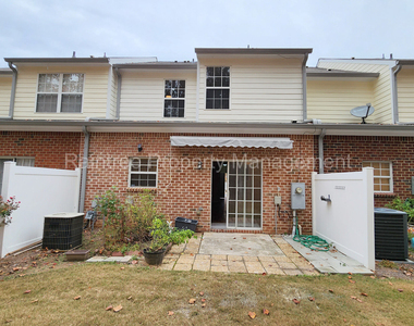 3854 Pleasant Oaks Drive - Photo Thumbnail 16