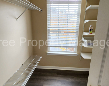 3854 Pleasant Oaks Drive - Photo Thumbnail 10
