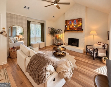 1195 Minhinette Drive - Photo Thumbnail 3
