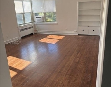 10 Ridgewood Rd North - Photo Thumbnail 10