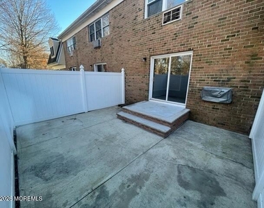 18 Windsor Terrace - Photo Thumbnail 32