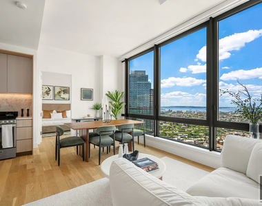 Rockwell Place - Photo Thumbnail 2