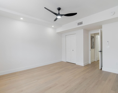11770 Saint Andrews Place - Photo Thumbnail 16