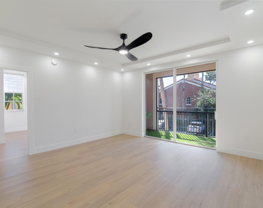 11770 Saint Andrews Place - Photo Thumbnail 5