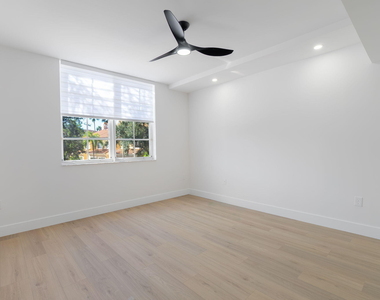 11770 Saint Andrews Place - Photo Thumbnail 15