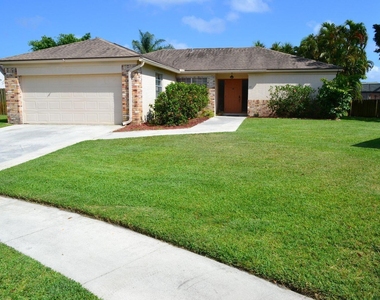 169 Arrowhead Circle - Photo Thumbnail 2