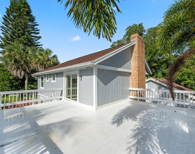 1468 Northampton Terrace - Photo Thumbnail 18