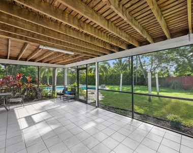 1468 Northampton Terrace - Photo Thumbnail 19