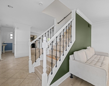1468 Northampton Terrace - Photo Thumbnail 11