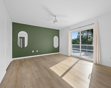 1468 Northampton Terrace - Photo Thumbnail 12