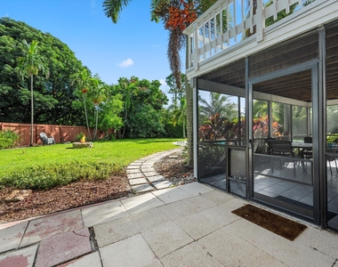 1468 Northampton Terrace - Photo Thumbnail 21