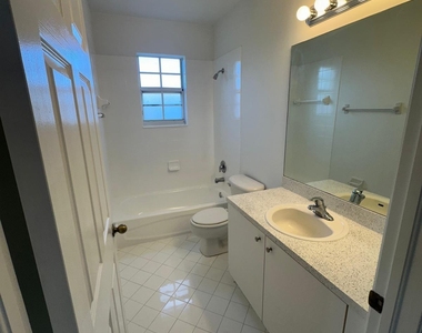 1570 Ne 33 Road - Photo Thumbnail 18