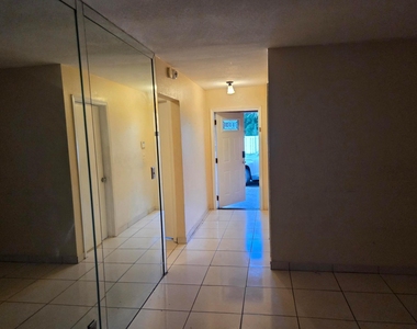 7818 Sw 7th Court - Photo Thumbnail 10
