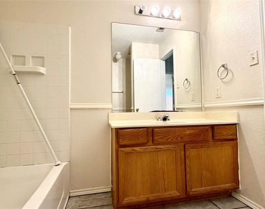 1121 Doreen Street - Photo Thumbnail 22