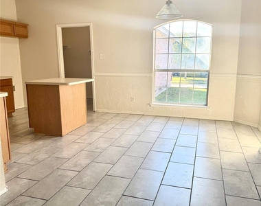 1121 Doreen Street - Photo Thumbnail 10