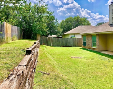 1121 Doreen Street - Photo Thumbnail 27