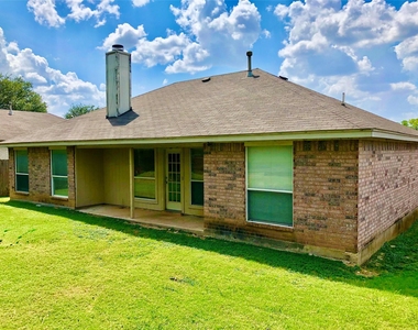 1121 Doreen Street - Photo Thumbnail 24
