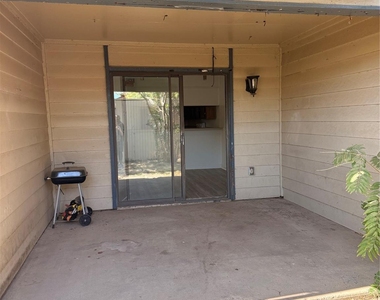 4146 Towngate Boulevard - Photo Thumbnail 14