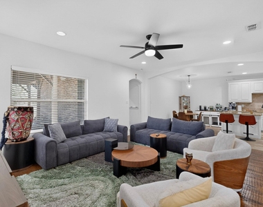 6606 Windward View Drive - Photo Thumbnail 5