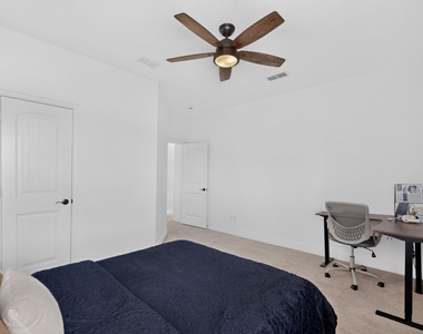 6606 Windward View Drive - Photo Thumbnail 32
