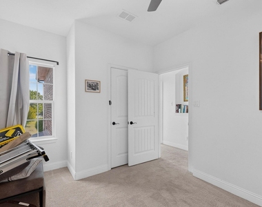6606 Windward View Drive - Photo Thumbnail 34