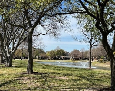 28 Emerald Pond Drive - Photo Thumbnail 18